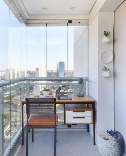 Что следует учесть при организации рабочего места дома? 03