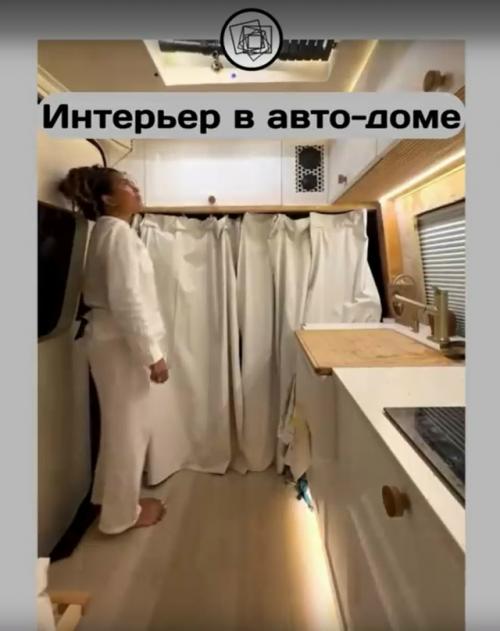 Вы можете не поверить, но это интерьер внутри авто - дома.

