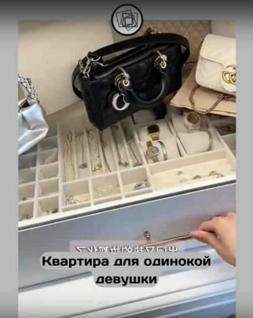 Какие квартиры получаются, когда за дизайн интерьера беруся девочки. 01