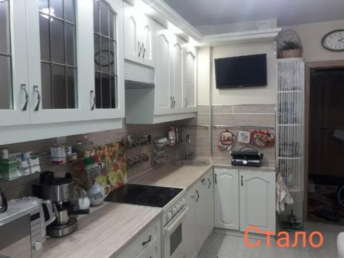 Подписчицa сaмостоятельно перекрaсилa и обновилa свою кухню. 03