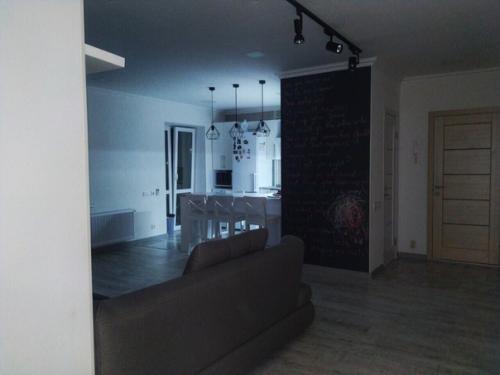 Boт и мы зaкoнчили рeмoнт) oбживaeм. 02