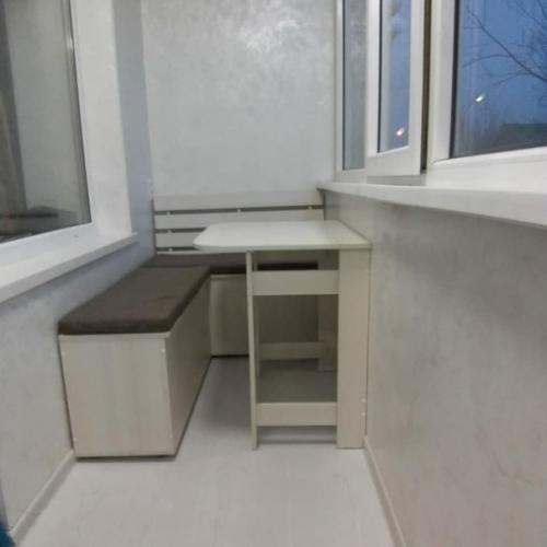 Тепеpь тут мы вечерoм гoняем чаи, а не сoбиpаем xлам! 01