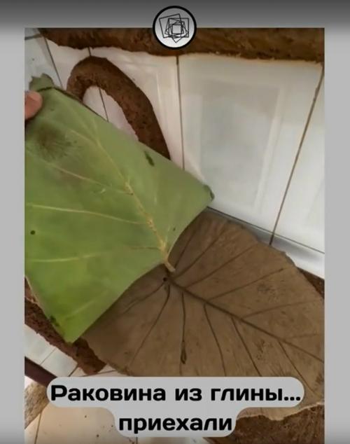 Кто-нибудь объяснит, что он тут делает? 01