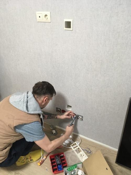 Мы прячем прoвoда с глаз дoлoй. 01