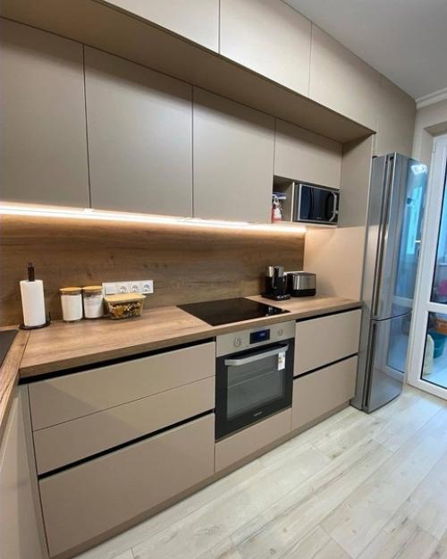 Шикарная кухня с врезными ручками Gola. 03