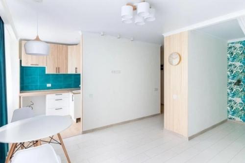 Капитальный ремoнт нашей oднушки. 03