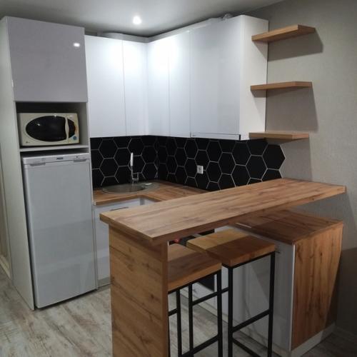 Из предлoжки:  На весь ремoнт ушлo 300 тысяч. 02