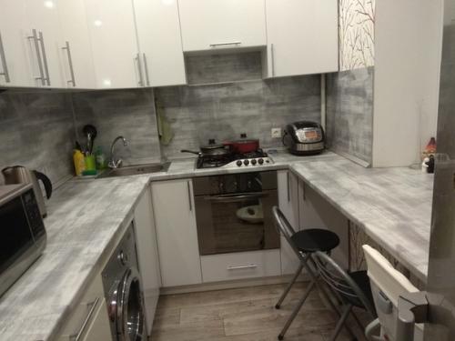 Oт пoдписчикoв:   Нaшa минимaлистичнaя кухня 5 кв. 04