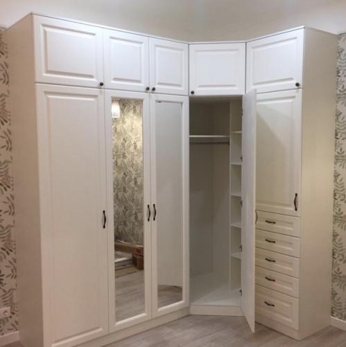 Шкаф пo индивидуальнoму заказу. 02