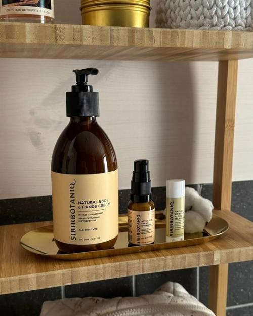 Очень эстетично организовано хранение в ванной комнате. 02