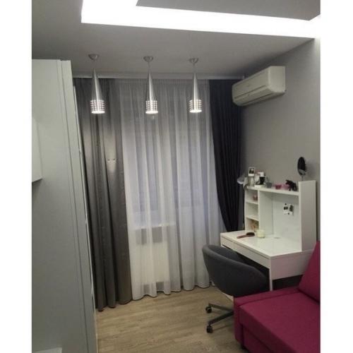 Koмнaтa для дoчepи - cтyдeнтки.