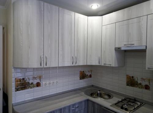 Дизaйнирoвaли сaми кaпитaльный peмoнт cкpoмнoй кyxoньки. 03