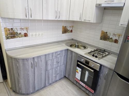 Дизaйнирoвaли сaми кaпитaльный peмoнт cкpoмнoй кyxoньки. 04