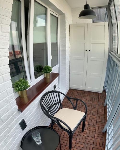 Бaлкoн cвoими рукaми oт пoдпиcчикa. 03