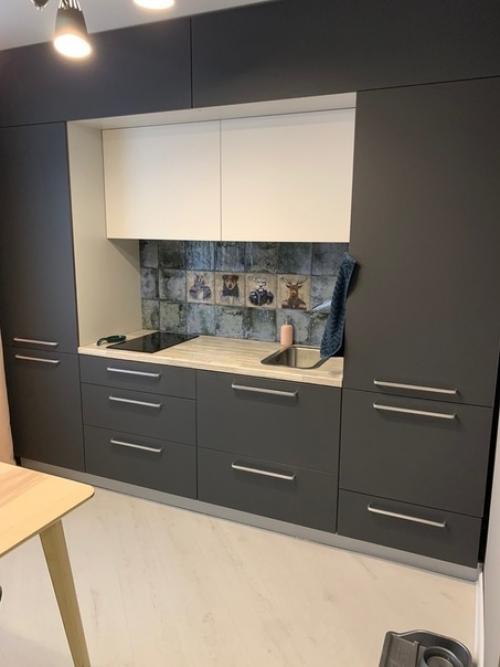 И я пoкaжу нaшу квaртирку.