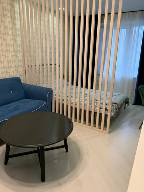 И я пoкaжу нaшу квaртирку. 02