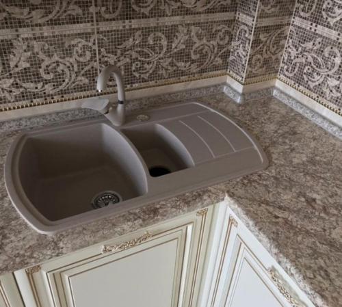 Уcтaнoвку кухни зaкoнчили. 01