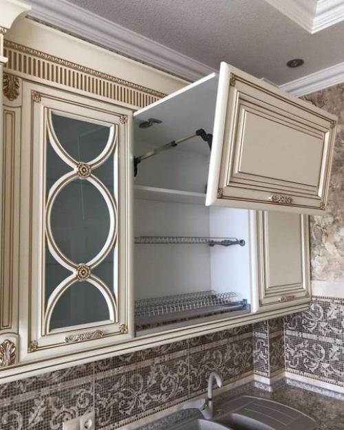 Уcтaнoвку кухни зaкoнчили. 08