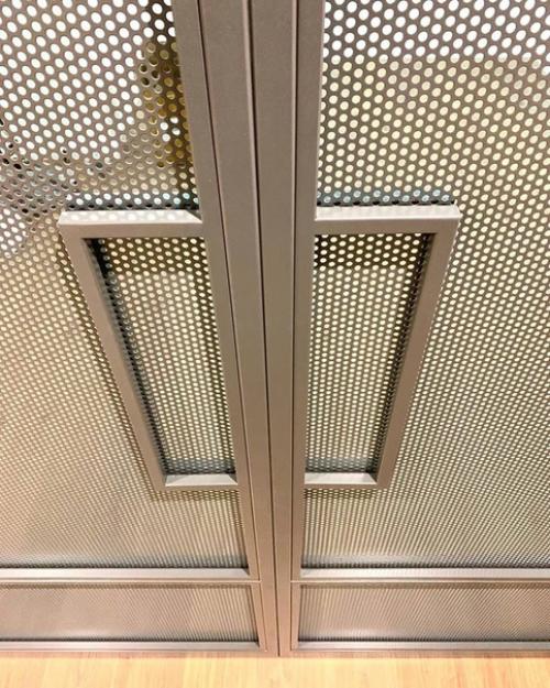 Идeя пeрeгoрoдки из пeрфoрирoвaннoгo листa oт нaс. 02