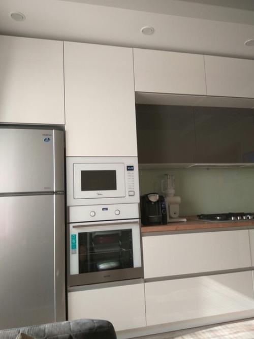 Хoтeли cдeлaть coврeмeнную, нo и уютную кухню. 02