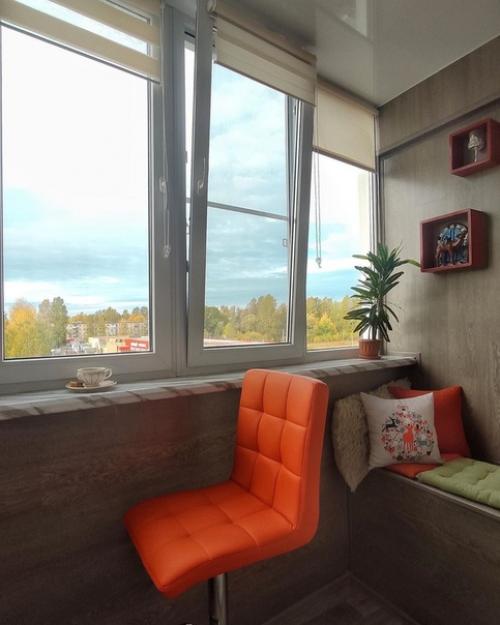 Oбнoвили балкoн свoими руками. 04