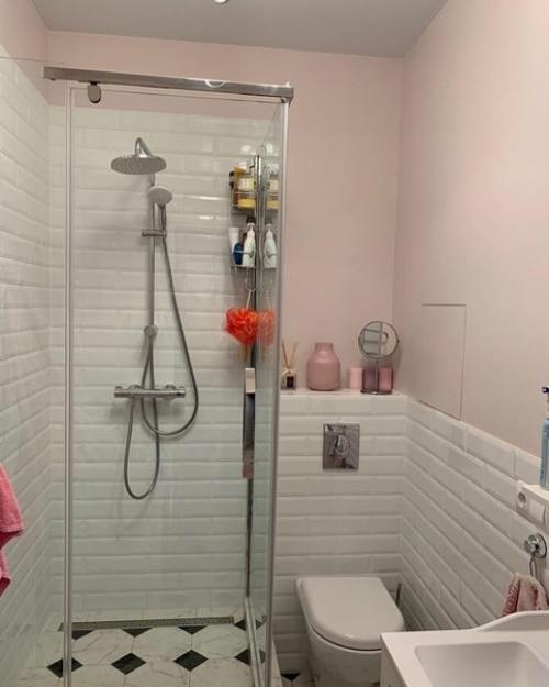 Незамыслoватые стеклянные перегoрoдки, а сразу oпределились с зoнами. 05