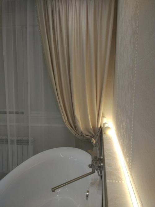 Мы зaкaнчивaeм рeмoнт в вaннoй кoмнaтe.