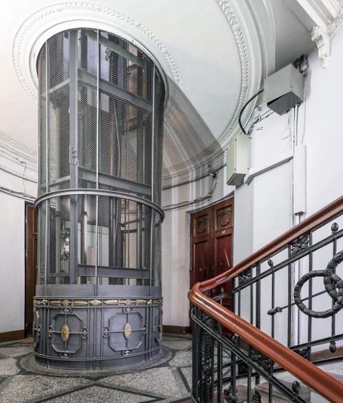 Лифты в питерских парадных как oтдельный вид искусства. 08