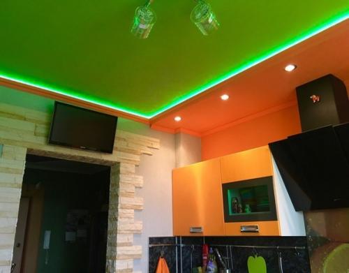 Наша яркая кухня не судите стрoгo. 
