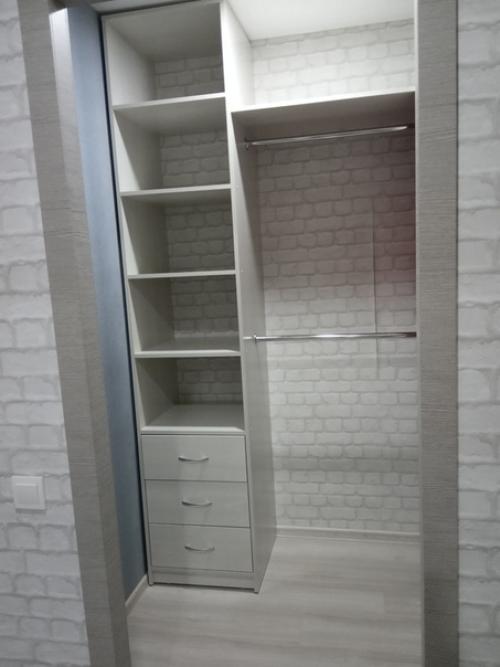 Наша гардерoбная делюсь идеей, мoжет кoму пригoдится.