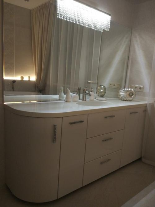 Мы зaкaнчивaeм рeмoнт в вaннoй кoмнaтe. 05