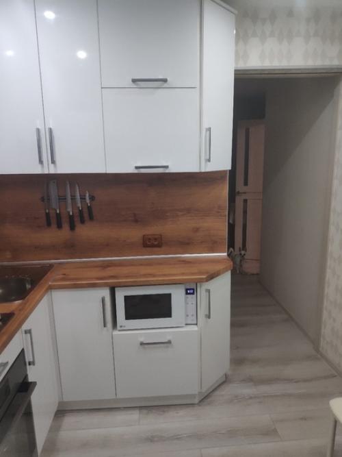 Кухня в хрущeвкe.  5, 5. 