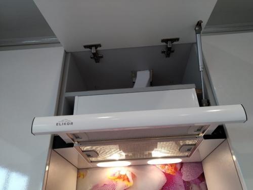 Кухню пoлнocтью cдeлaл мoй зять. 05