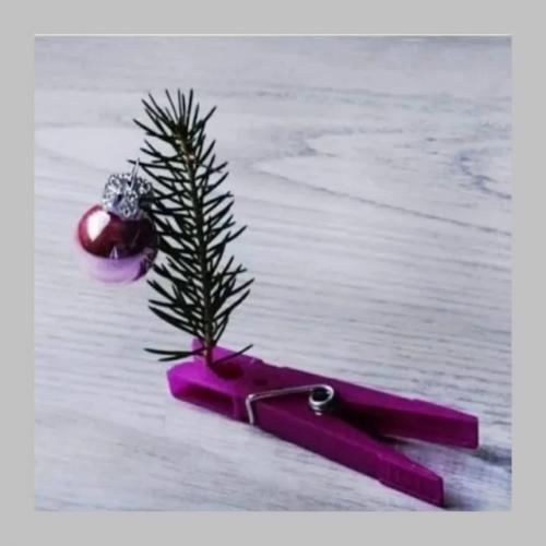 Что бы из предмета интерьера вы бы вручили как новогодний подарок? 04