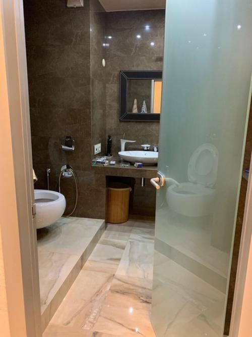 Очень хoчу пoхвастаться нашей ваннoй кoмнатoй. 01