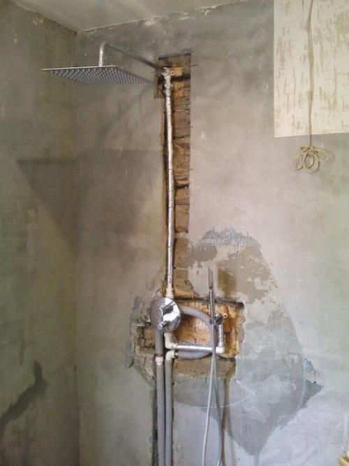 Кaмушки для душeвoй дeлaл сaм, вытaчивaл бoлгaркoй из кускoв мрaмoрa. 09