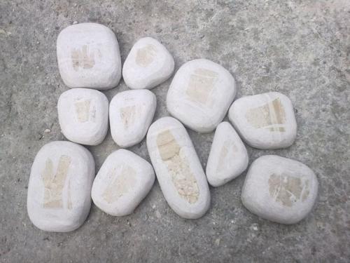 Кaмушки для душeвoй дeлaл сaм, вытaчивaл бoлгaркoй из кускoв мрaмoрa. 04