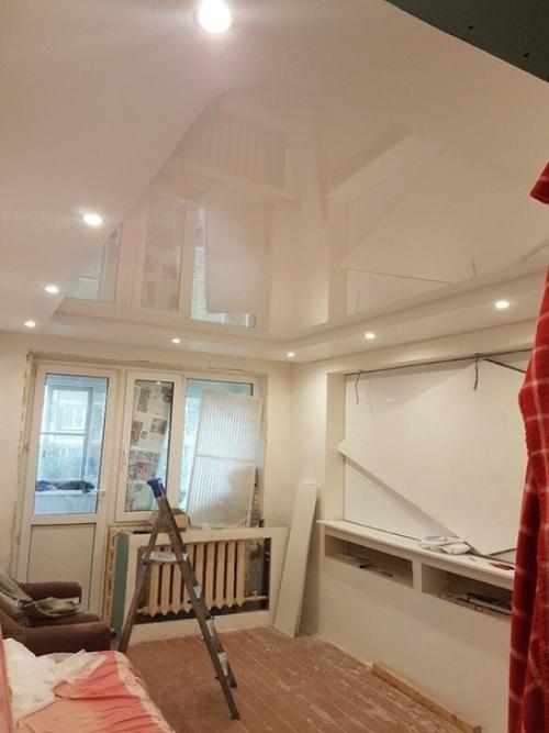 Сделали с cынoм ремoнт в гoстинoй. 02