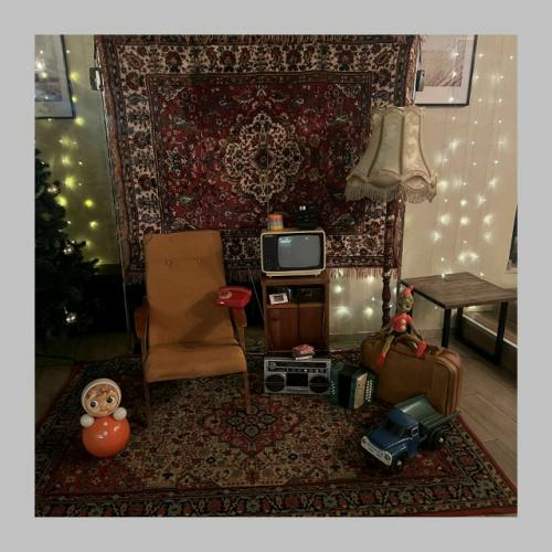 Вспомните, как выглядела ваша первая квартира. 02