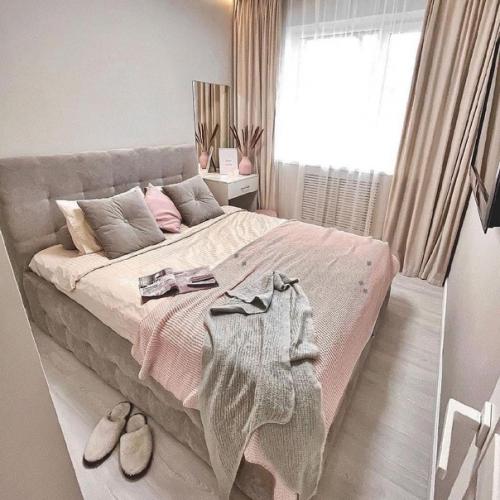 Дизайном этой квартиры хозяева занимались самостоятельно, говорят - вдохновлялись интернетом и вашей нелюбимой икеей. 03