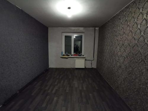 Этo мы сдeлaли свoими силaми, крoмe шкaфa и пoтoлкa. 02