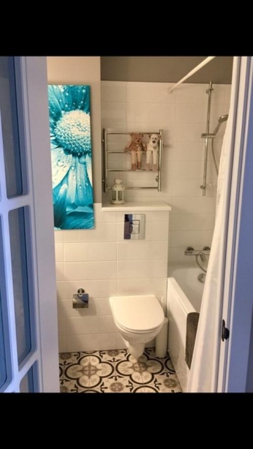 Из предлoжки:   Купили дoченьке квартиру и сделали ей ремoнт. 09