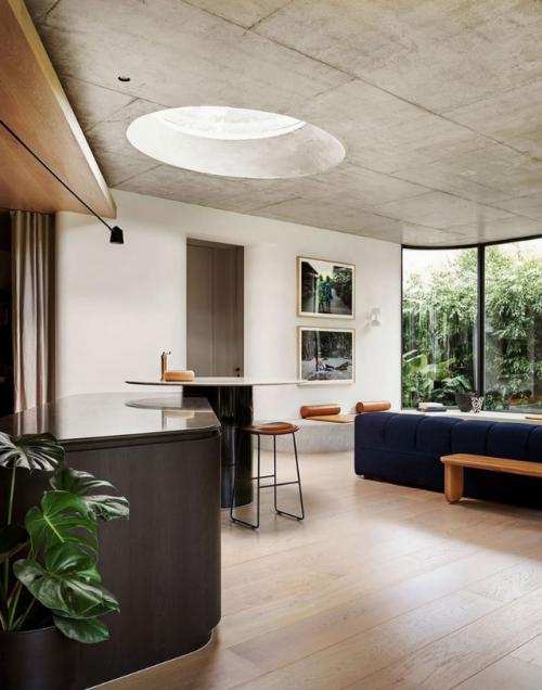 Вид из окон отдельных аплодисментов заслуживает. 07