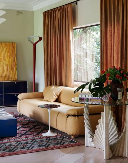 Вид из окон отдельных аплодисментов заслуживает. 06