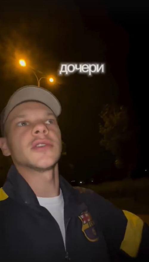 Парень хотел выбросить мусор ночью, но встретил бабку и узнал, что так делать нельзя. 01