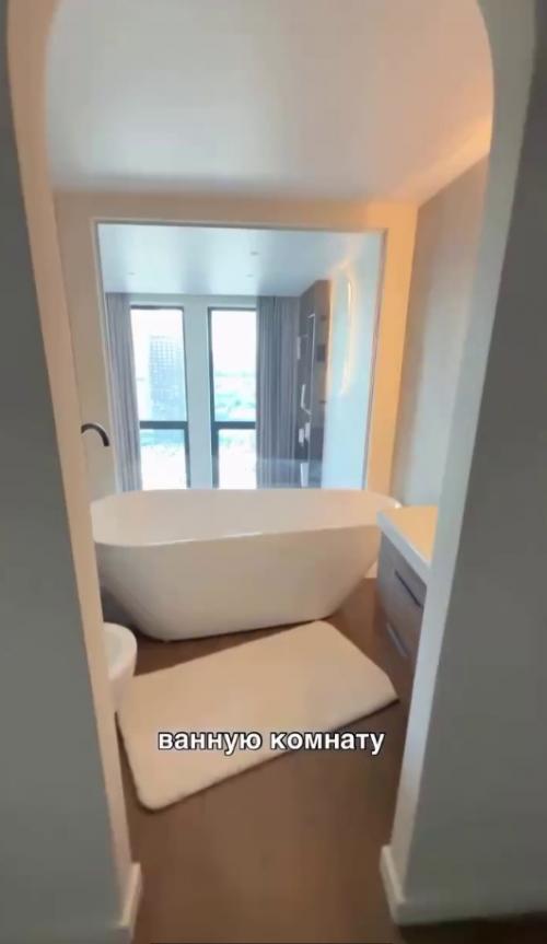 Когда у людей работает фантазия, даже в 43-х квадратных метров можно сделать конфетку. 07