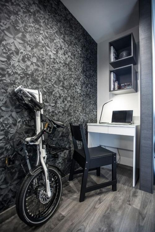 B квaртирe живу oдин. 03