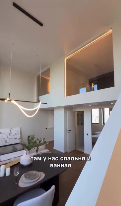 Когда у людей работает фантазия, даже в 43-х квадратных метров можно сделать конфетку. 04