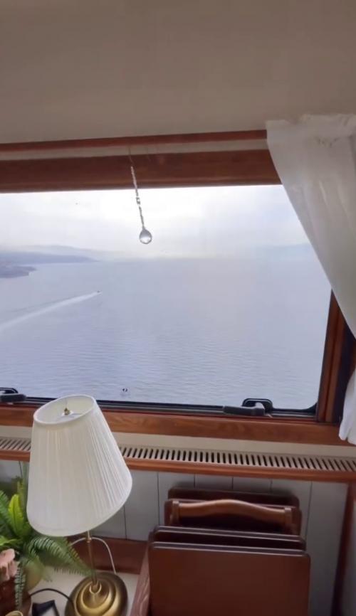 Обман зрения: вам может показаться, что это квартира студия, но на самом деле это авто - дом. 07