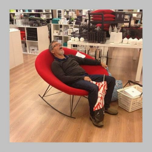 Можно назвать что угодно: от мебели, до предмета декора. 03